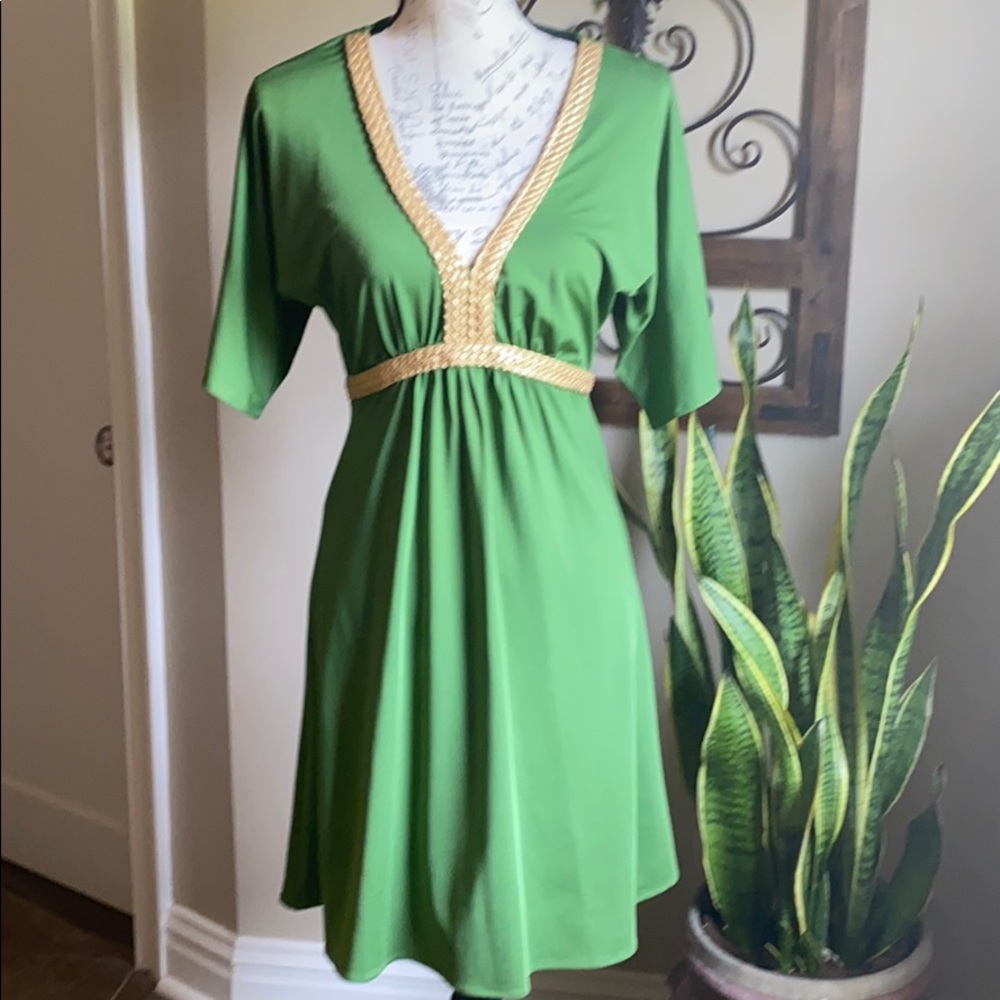 NWT - Vertigo Green Dress - Size S
